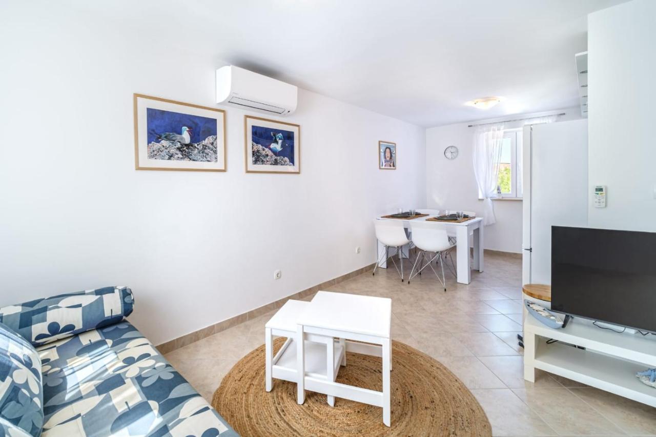 Apartmani P&S Supetar Buitenkant foto