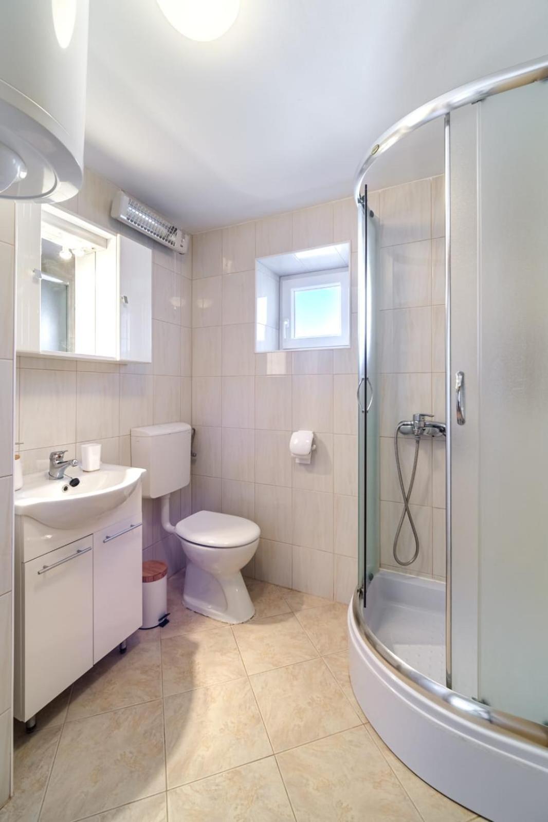 Apartmani P&S Supetar Buitenkant foto