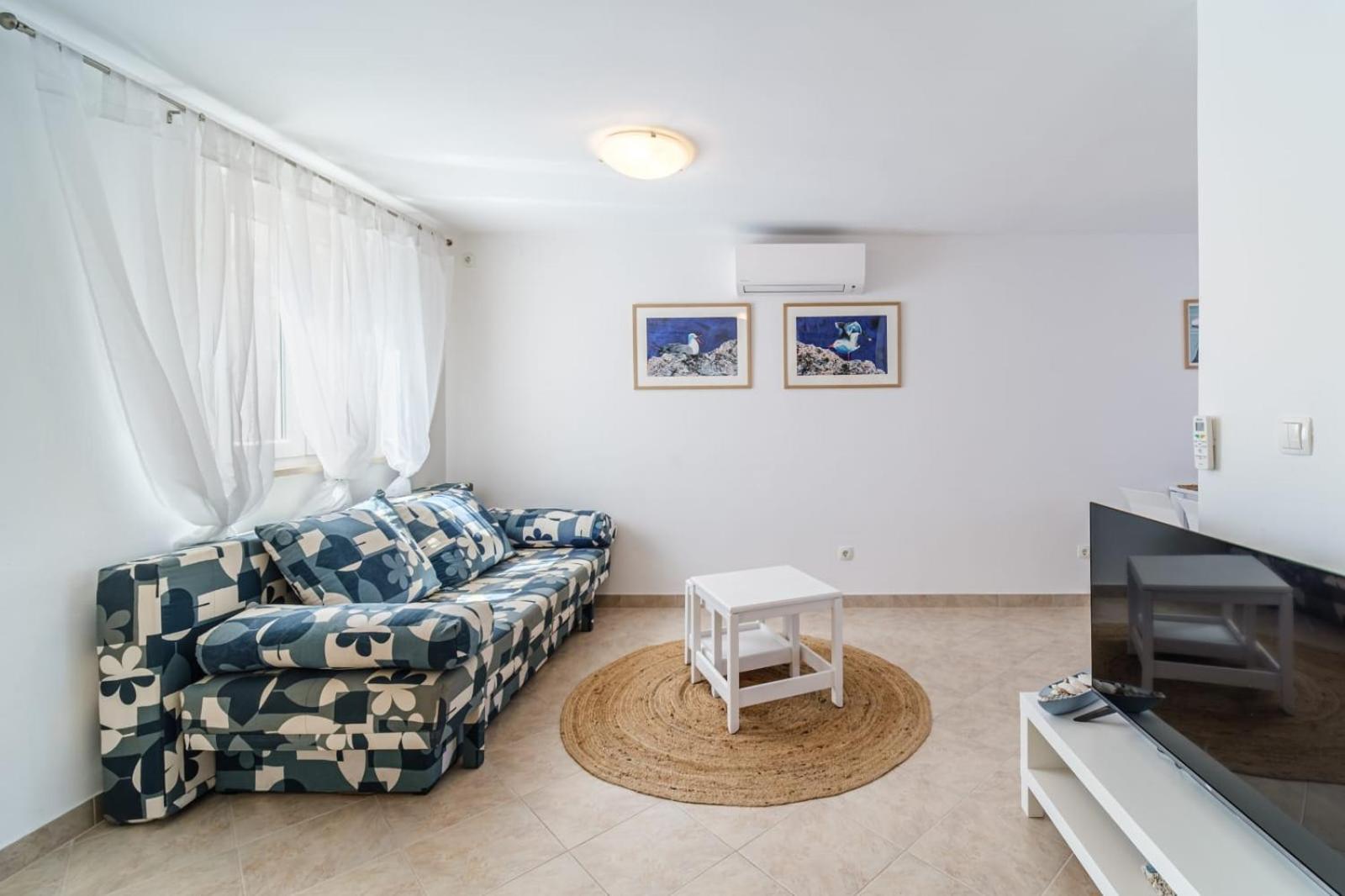 Apartmani P&S Supetar Buitenkant foto
