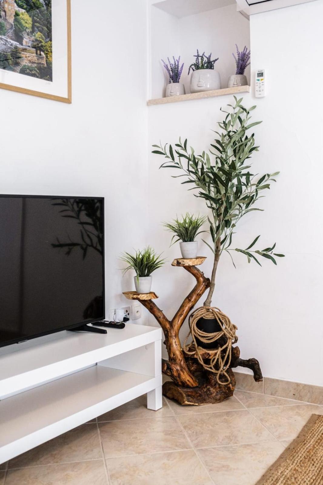 Apartmani P&S Supetar Buitenkant foto